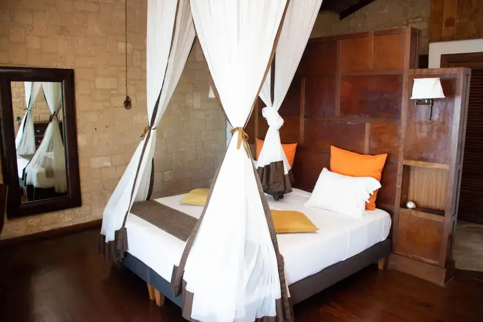 Demeure Des Huiles Précieuses