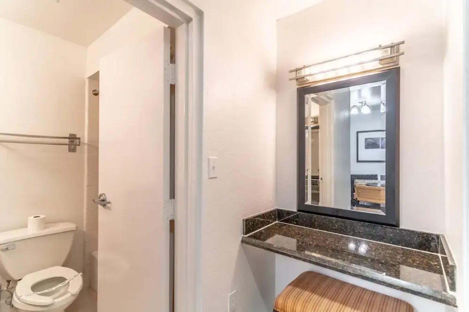 502 Little Harbor Inn