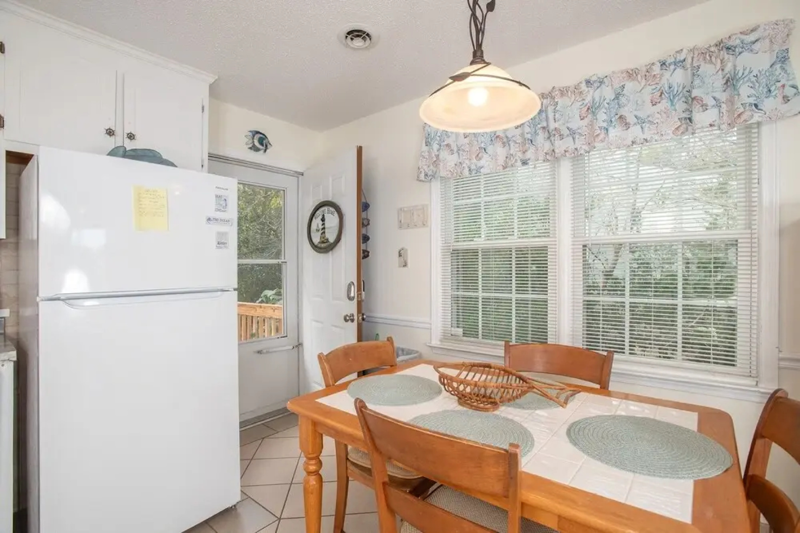Close Enough 3 Bedroom Home by RedAwning