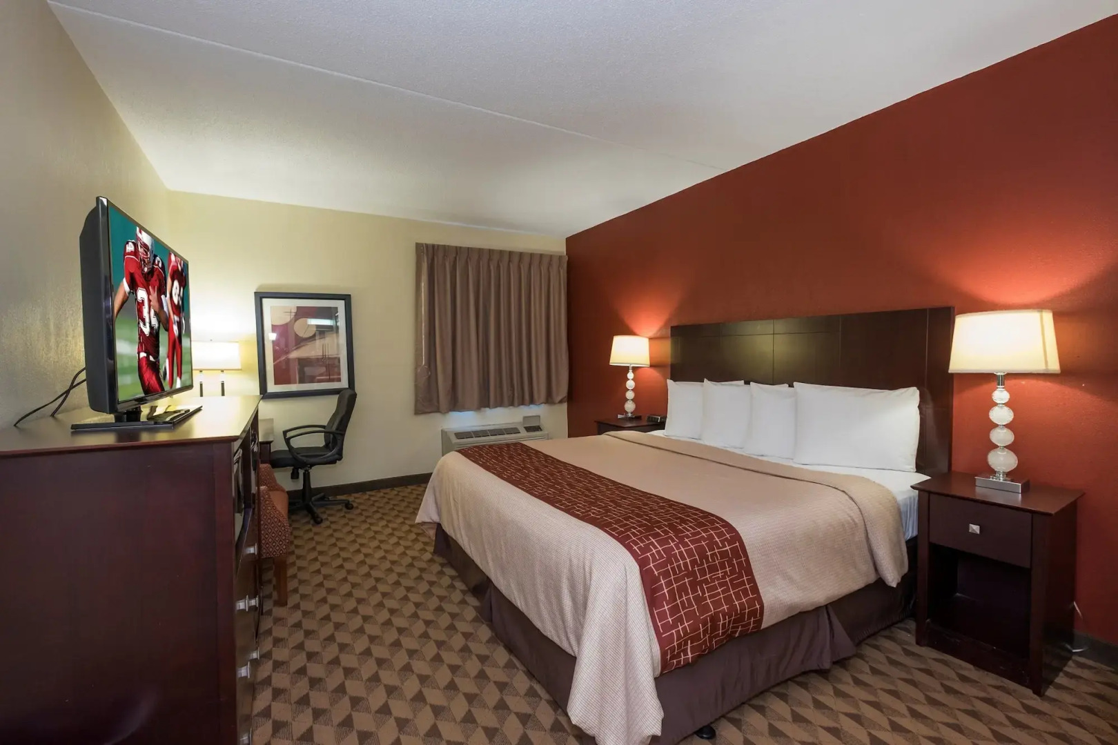 Red Roof Inn & Suites Cincinnati North - Mason