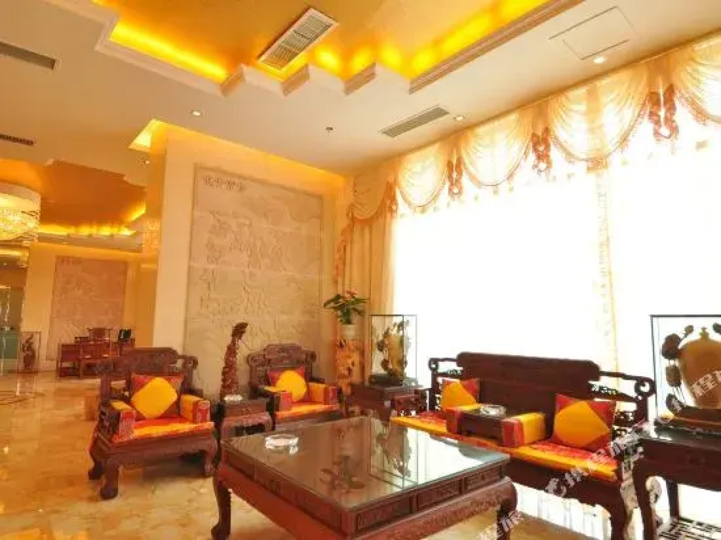 Fortune Hotel Mangshi