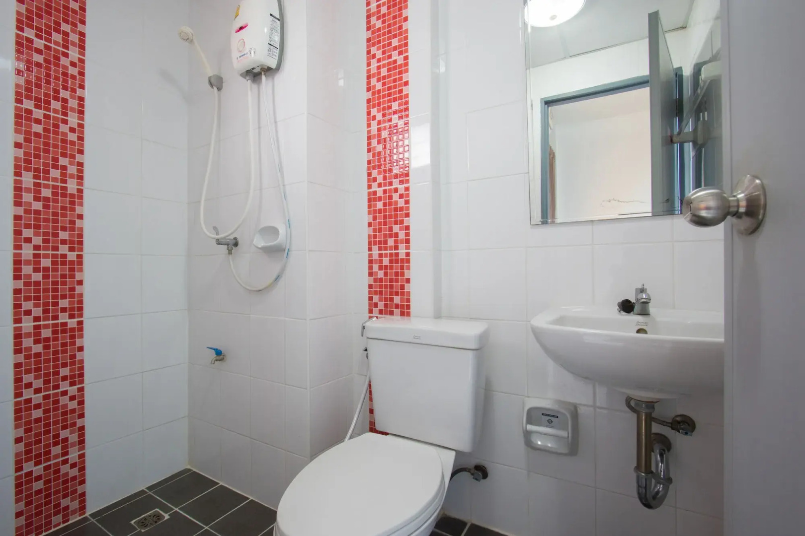 I-Home Residence and Hotel