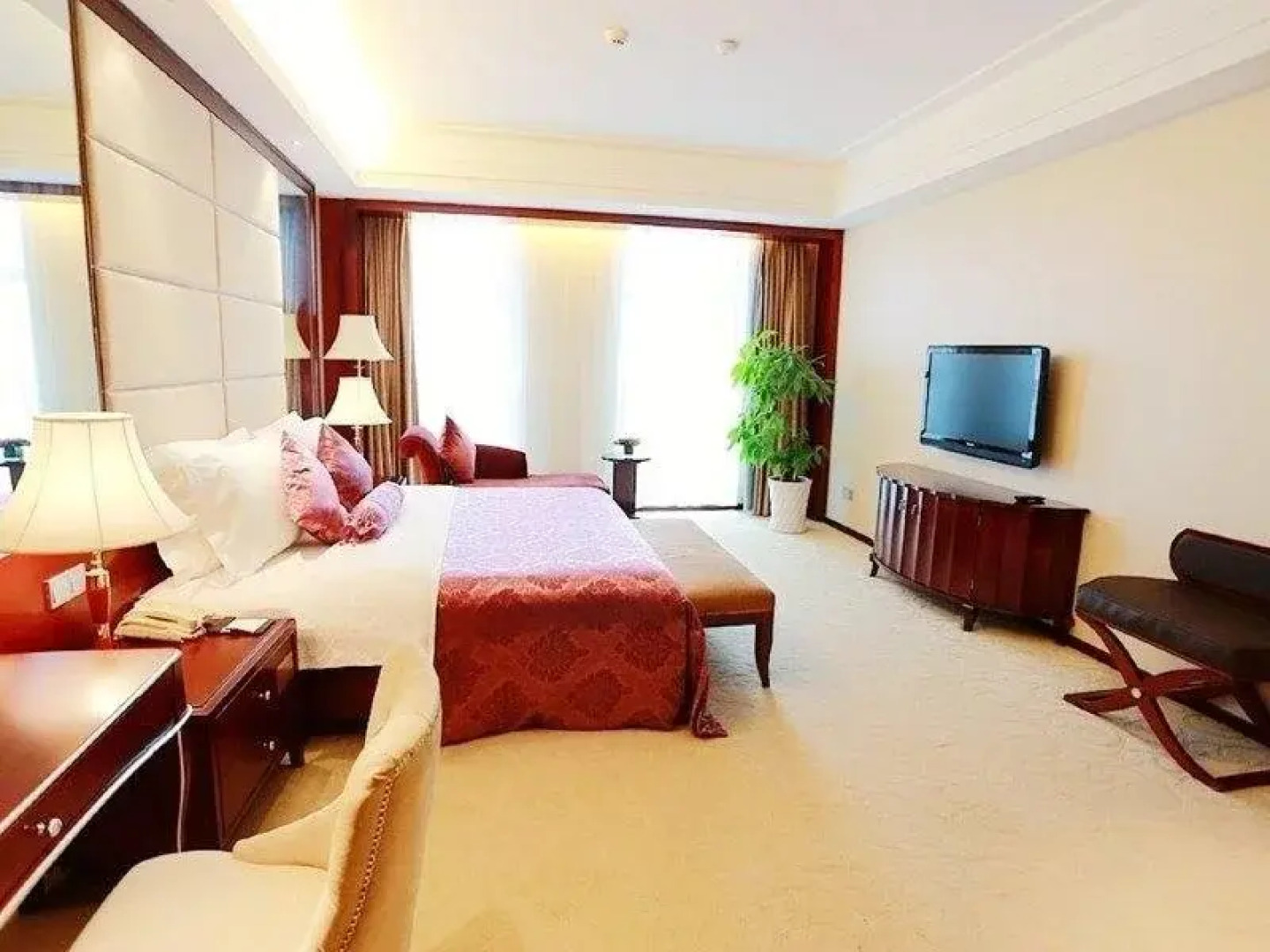 Jianghong International Hotel