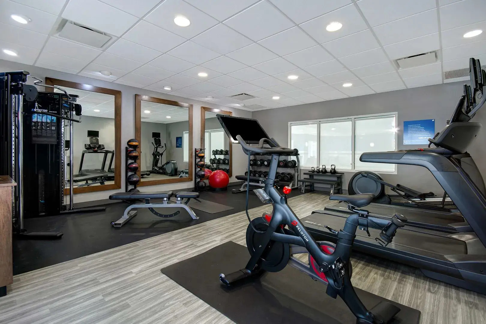 Hampton Inn & Suites Yonkers