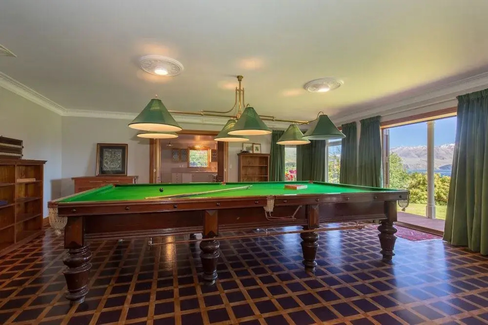 The Manor - Wanaka Unlocked