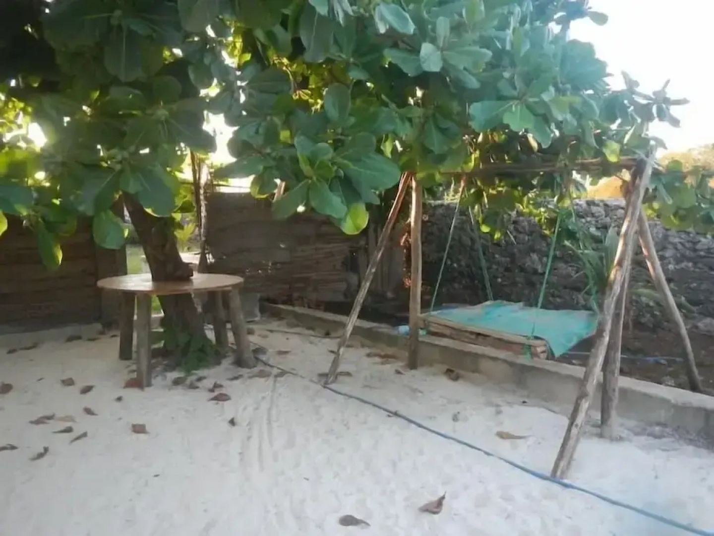 Makunduchi White House Apartment