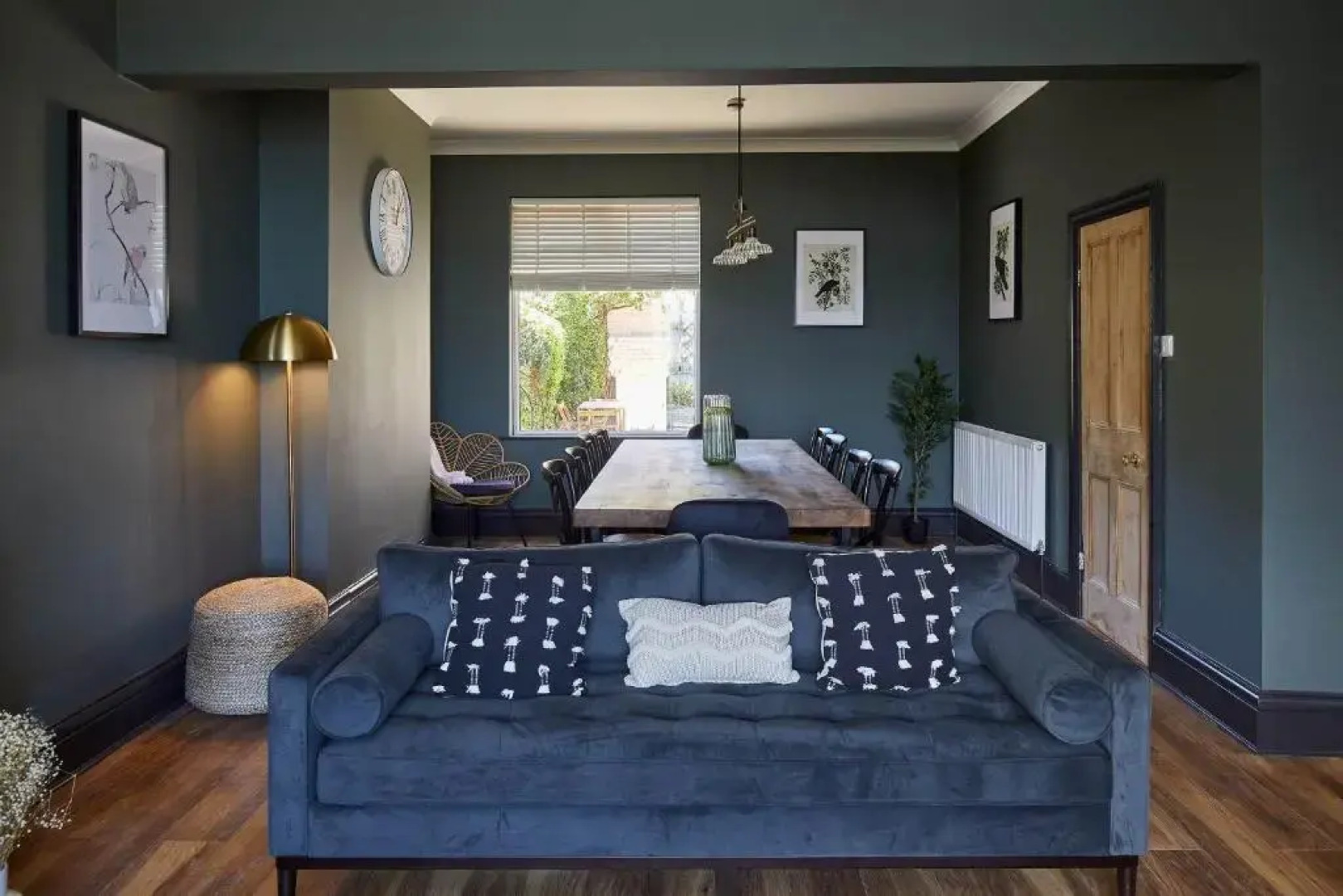 Host Stay Raven House