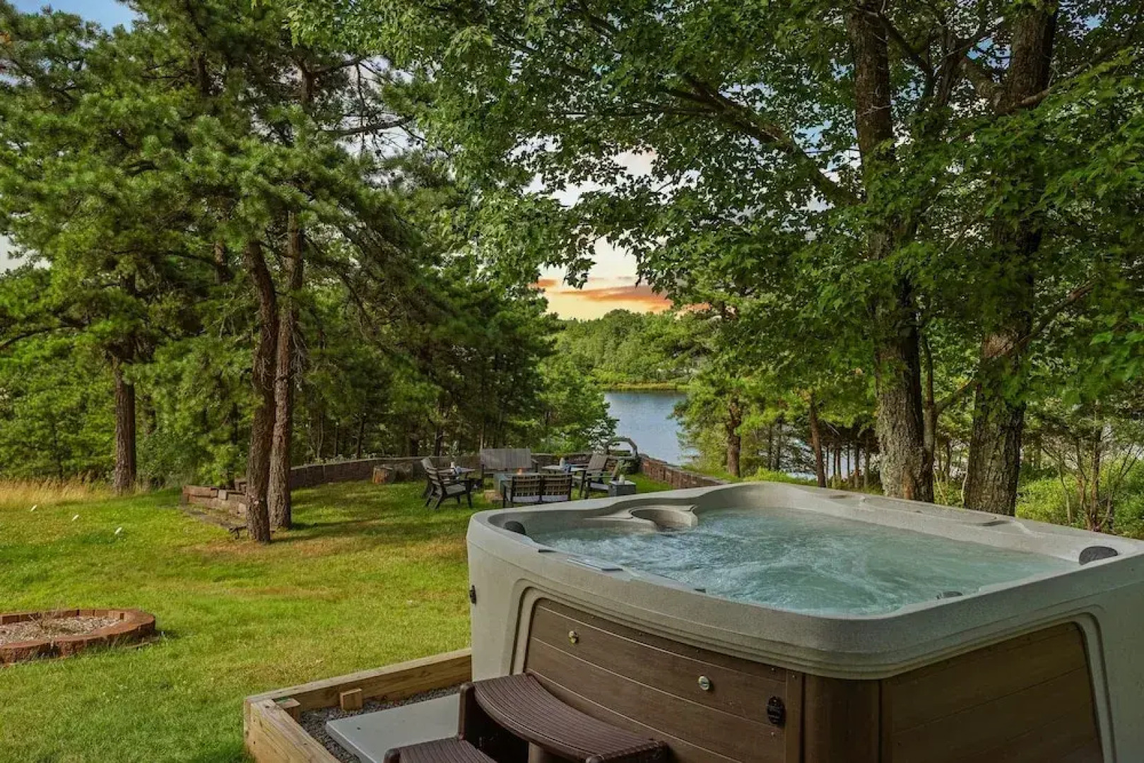 For Lake Sake by Avantstay Lakefront Hot Tub View