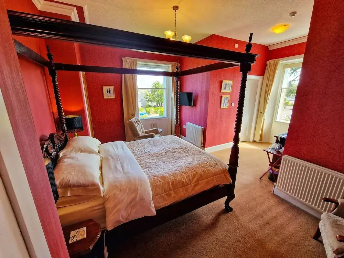 The Pines Guesthouse