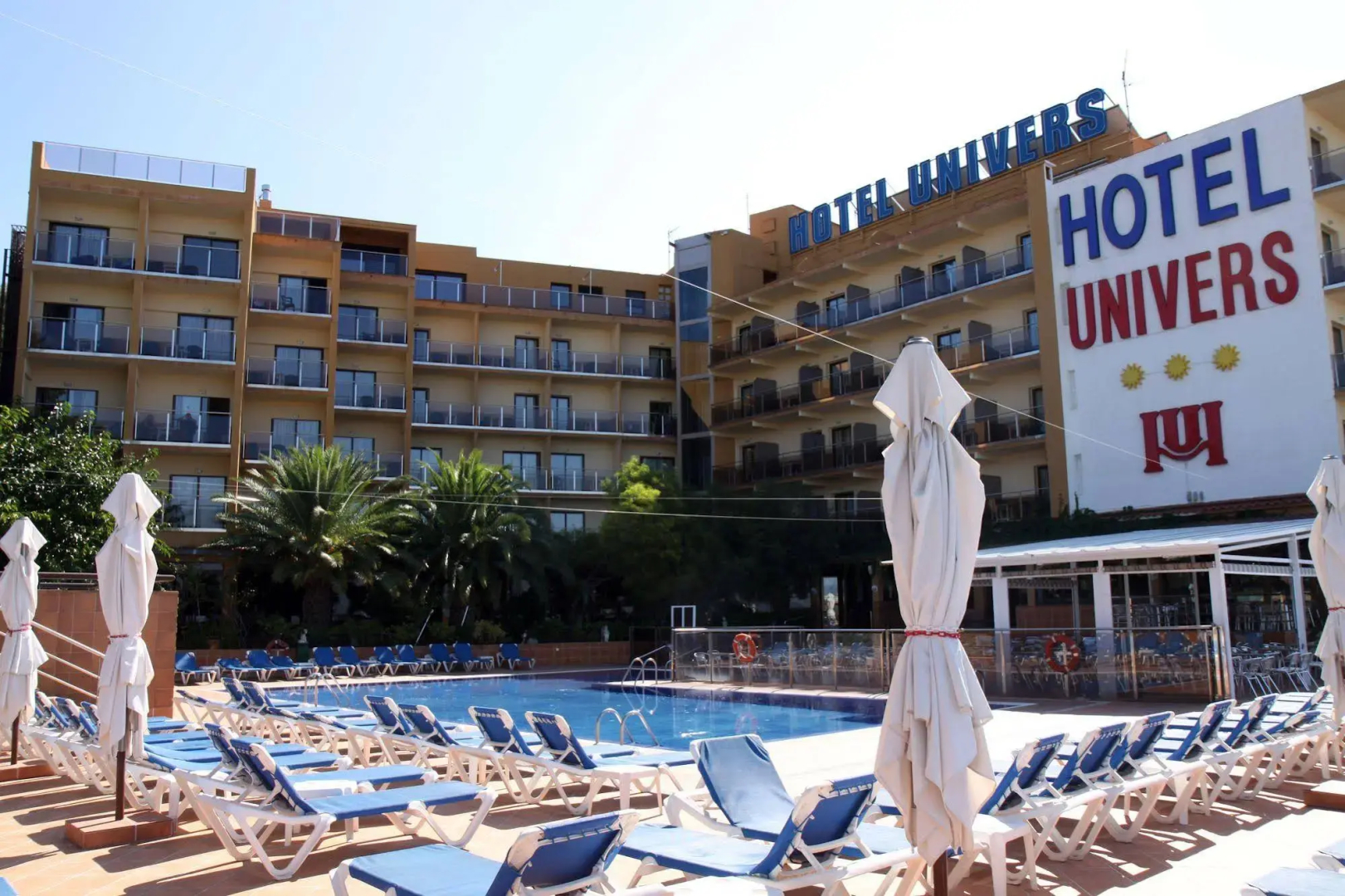 Univers Hotel