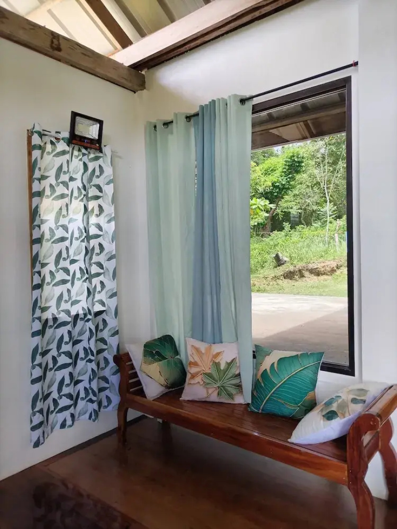 Siquijor Overlooking House 100 Meters Before Cambugahay Falls