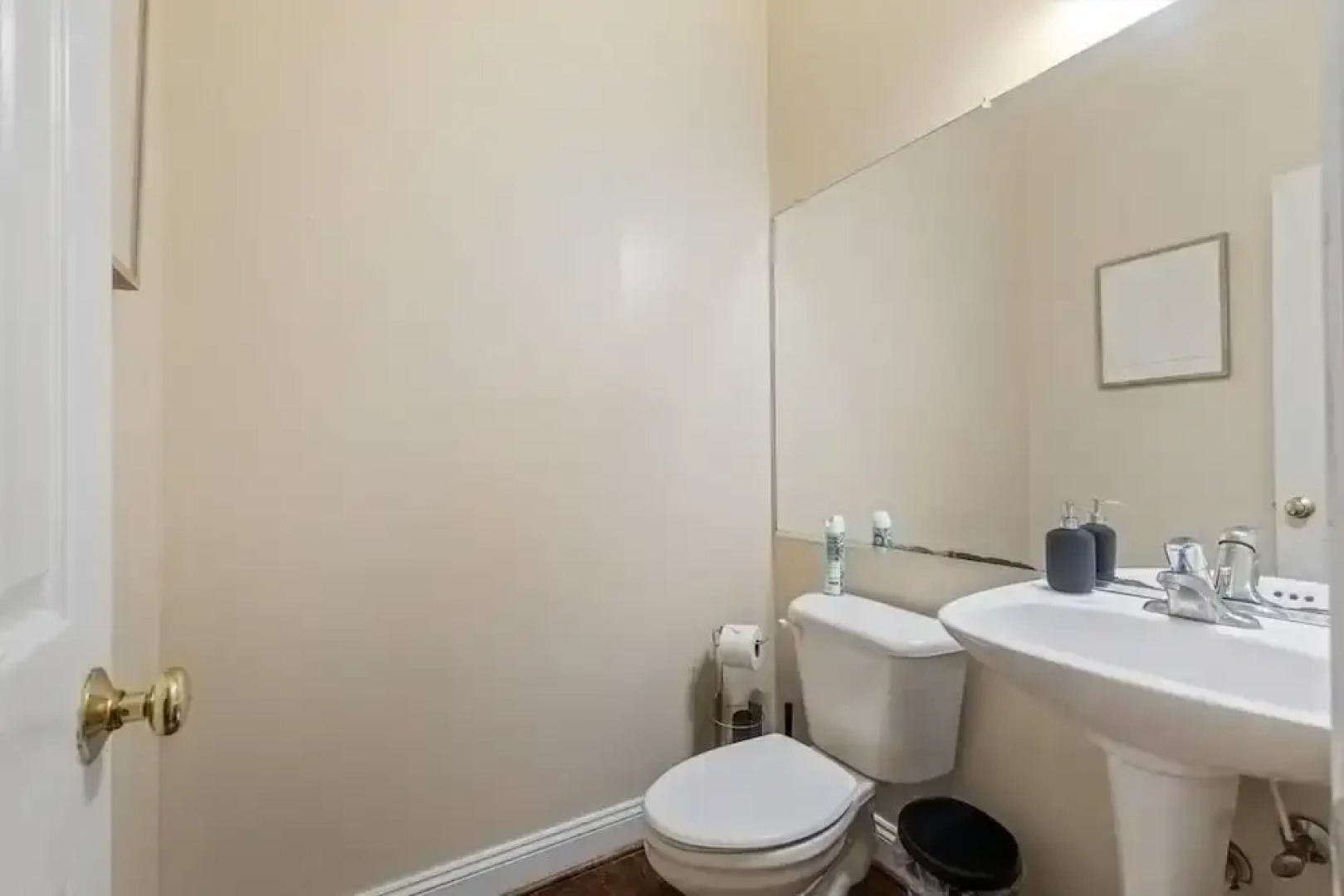 Entire 4 BR in Beloved DC Area Takoma Park