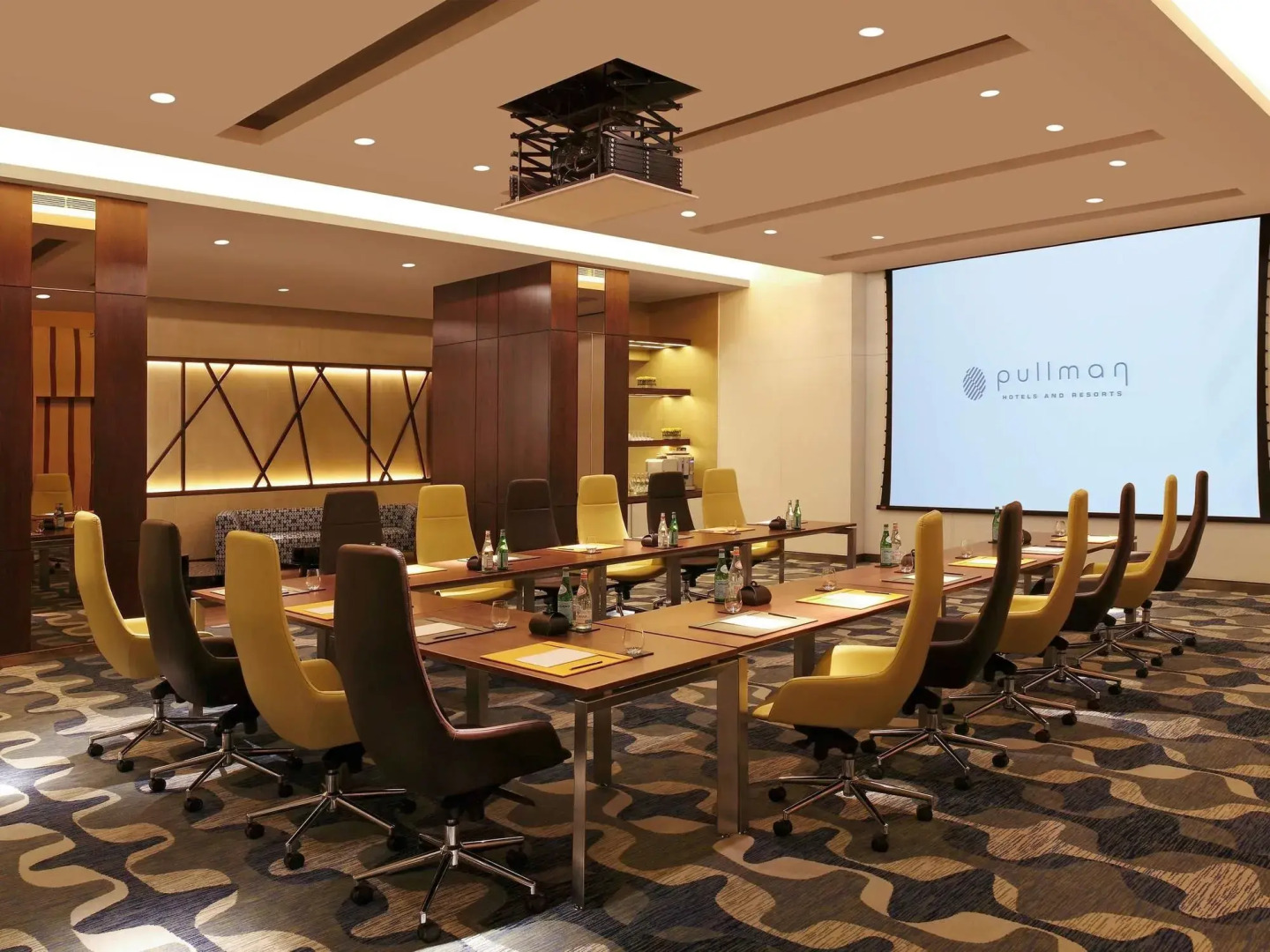 Pullman New Delhi Aerocity Hotel