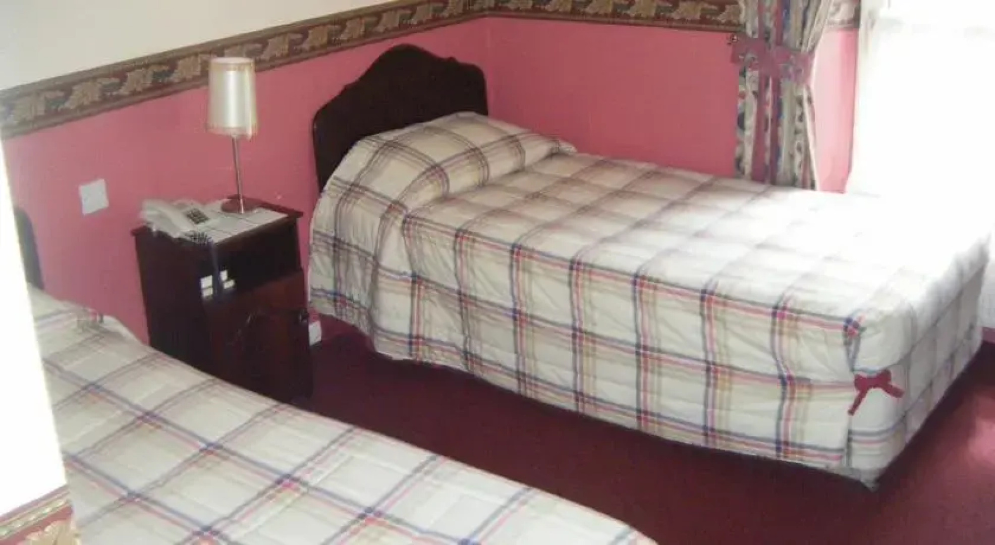 The Mountshannon Hotel