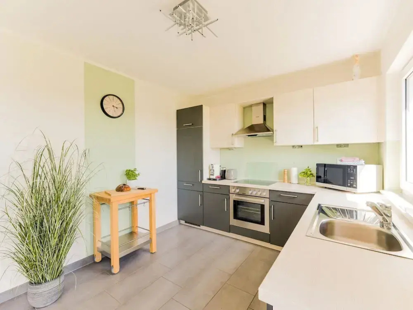 Charming Apartment in Weinsheim with Garden