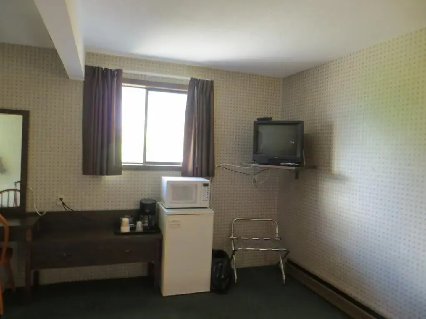 Harrison Village Motel