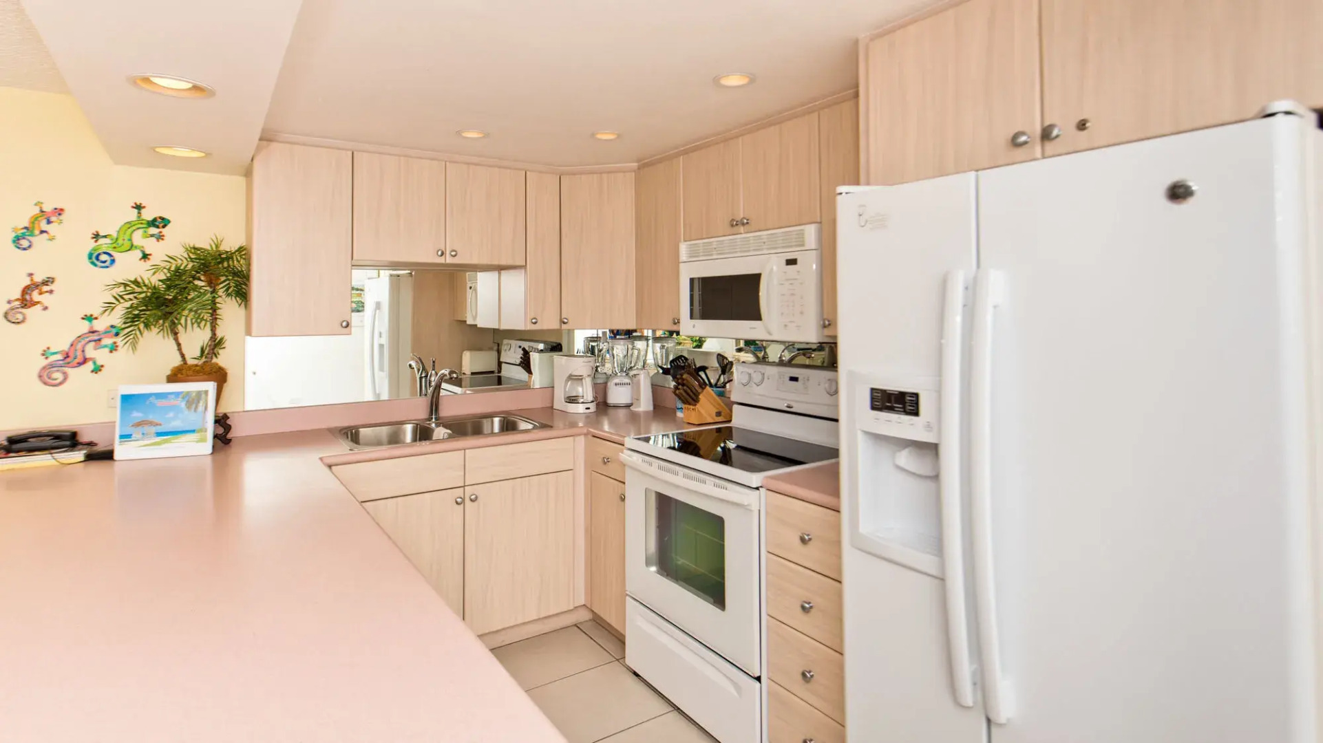 Aqua Bay Club Condos