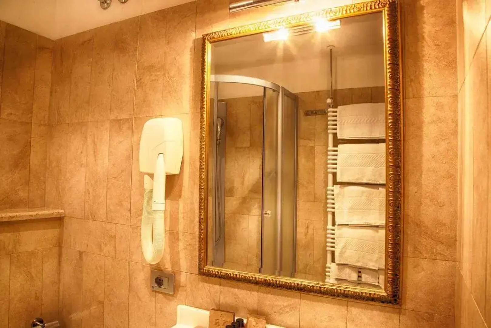 Katja Hotel