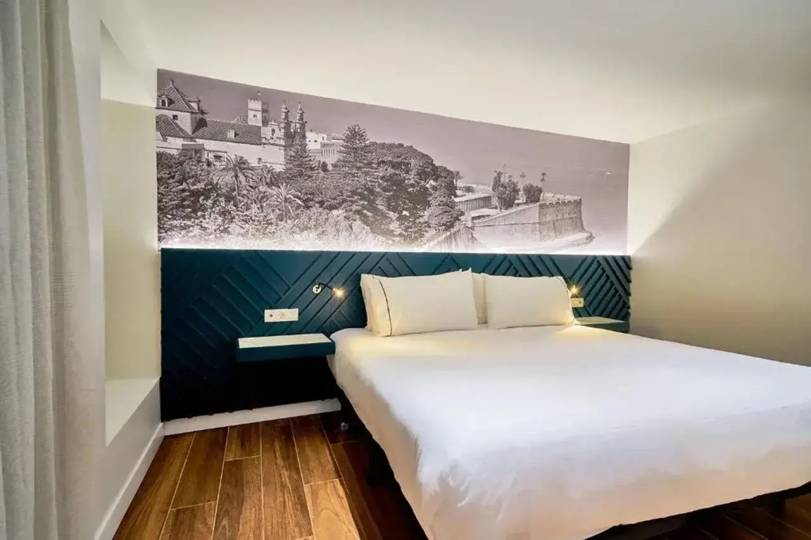 Tandem Torres De Cádiz Suites