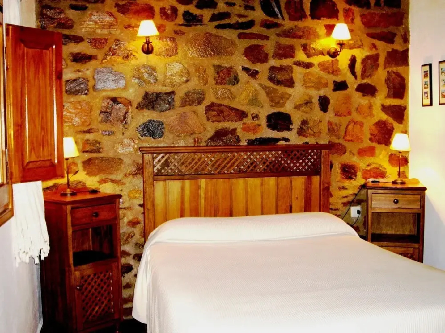 Comfy Farmhouse in Valencia de Alcántara With Pool