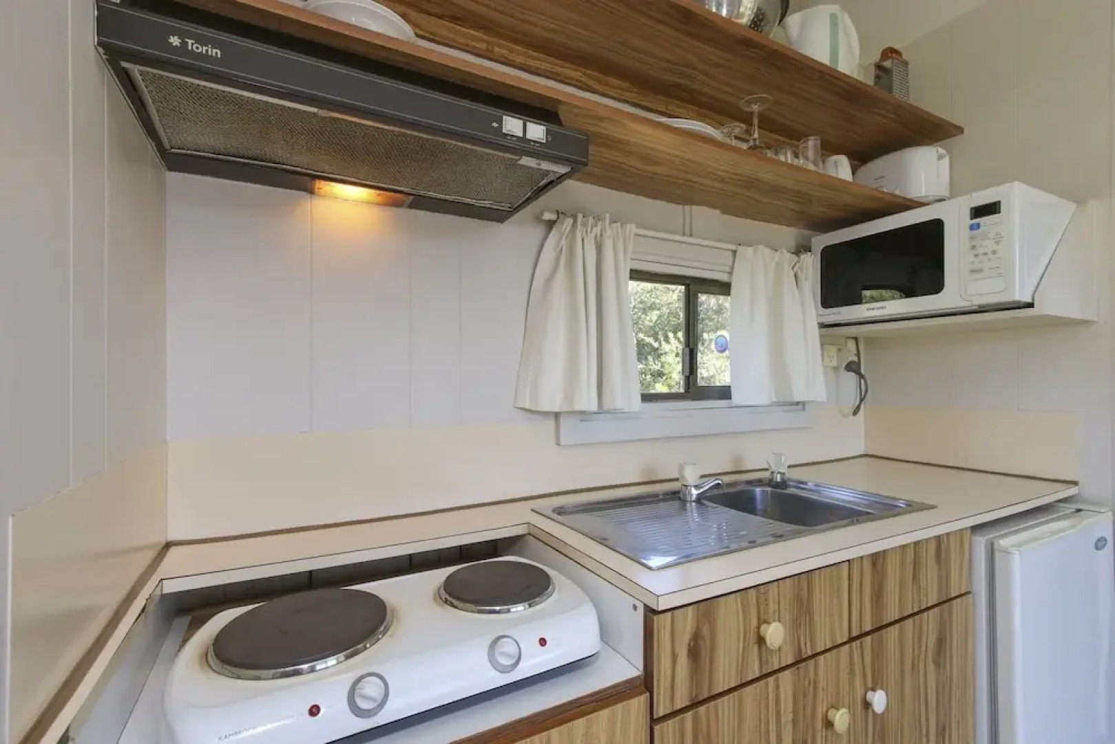 Serpentine Falls Park Home & Tourist Village