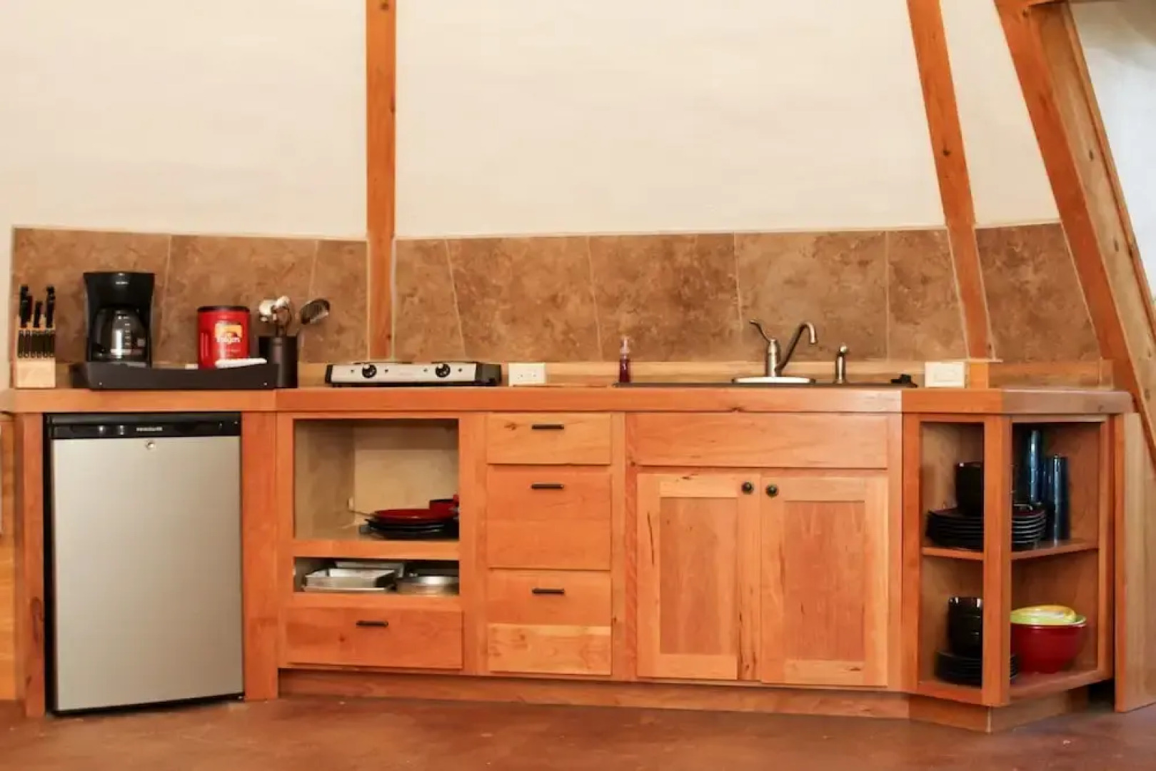 Geronimo Creek Retreat- Tipi 1 Prancing Deer - Campsite