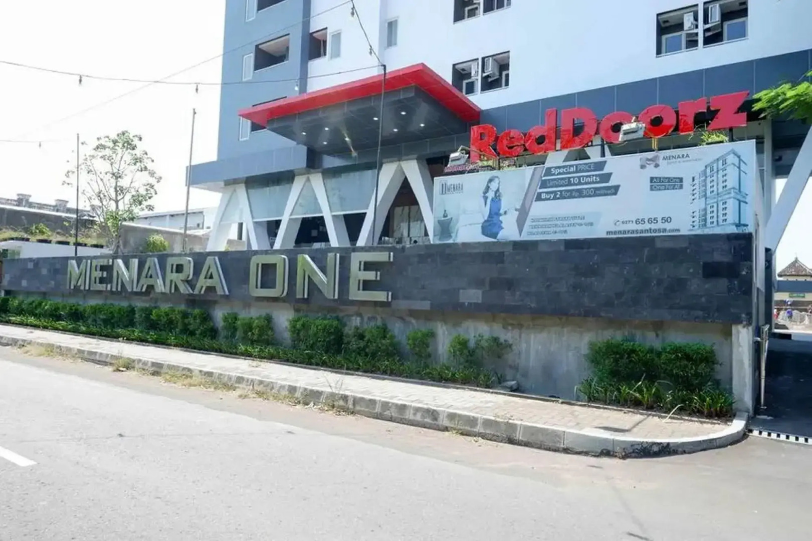 RedDoorz Apartment near Exit Toll Colomadu