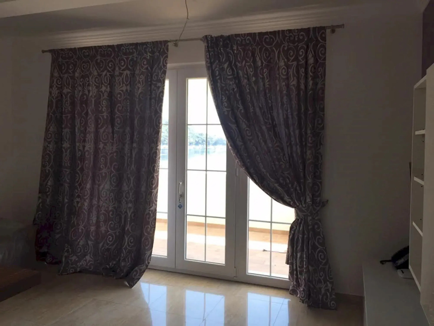 Boutique Pine Tree apartments