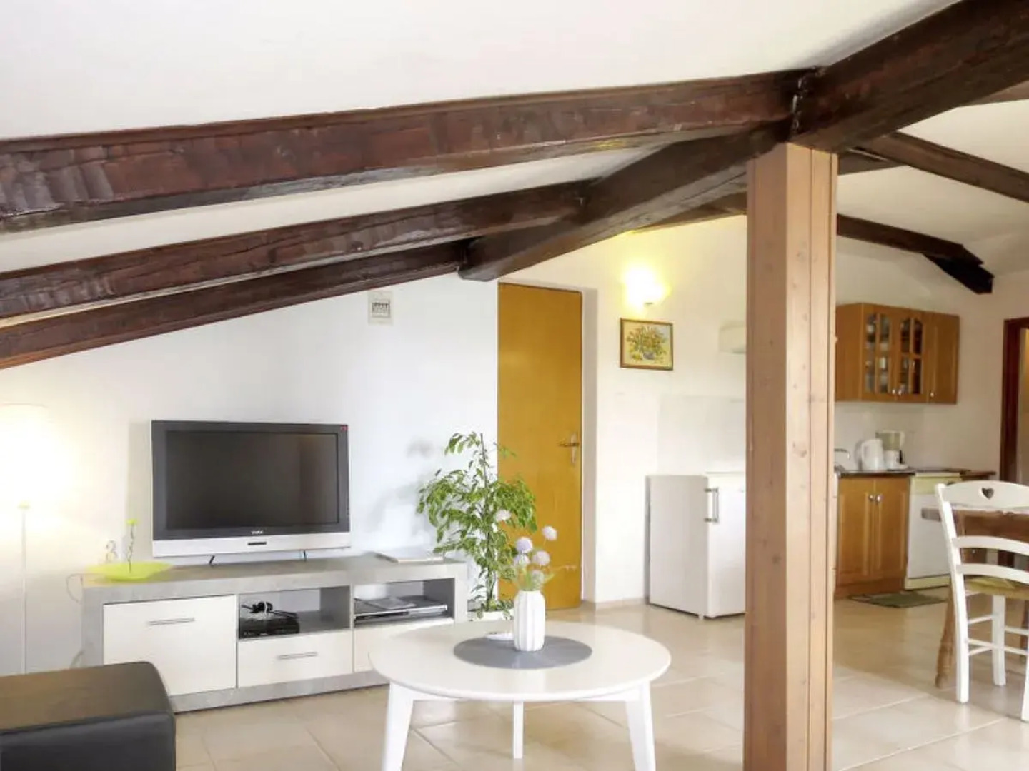 Apartment Lukeni Vinjerac 32818