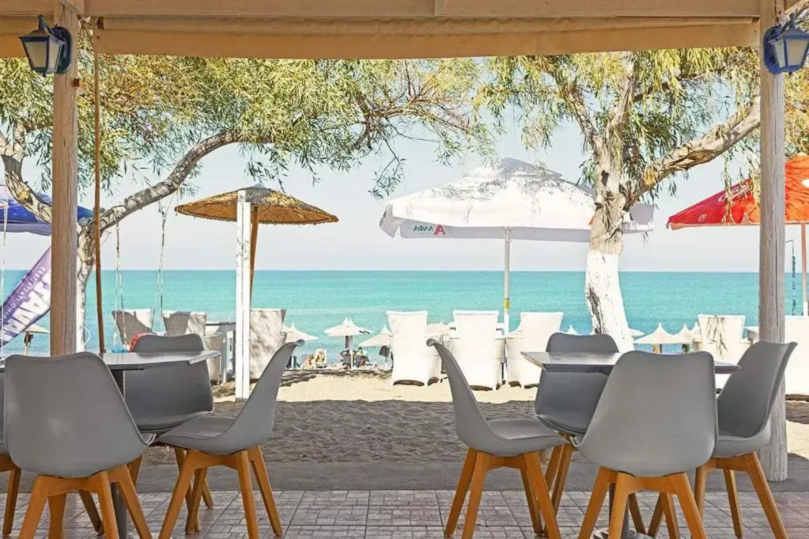 Minos Beach