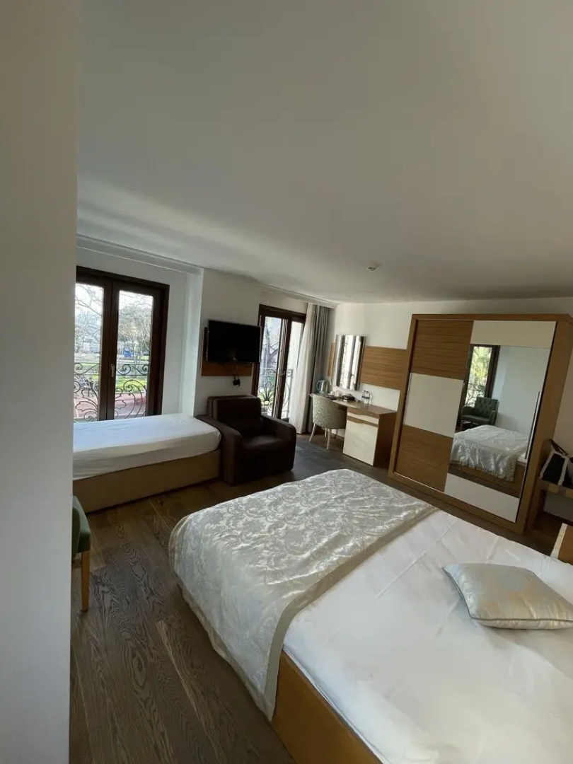 Shah Inn Hotel