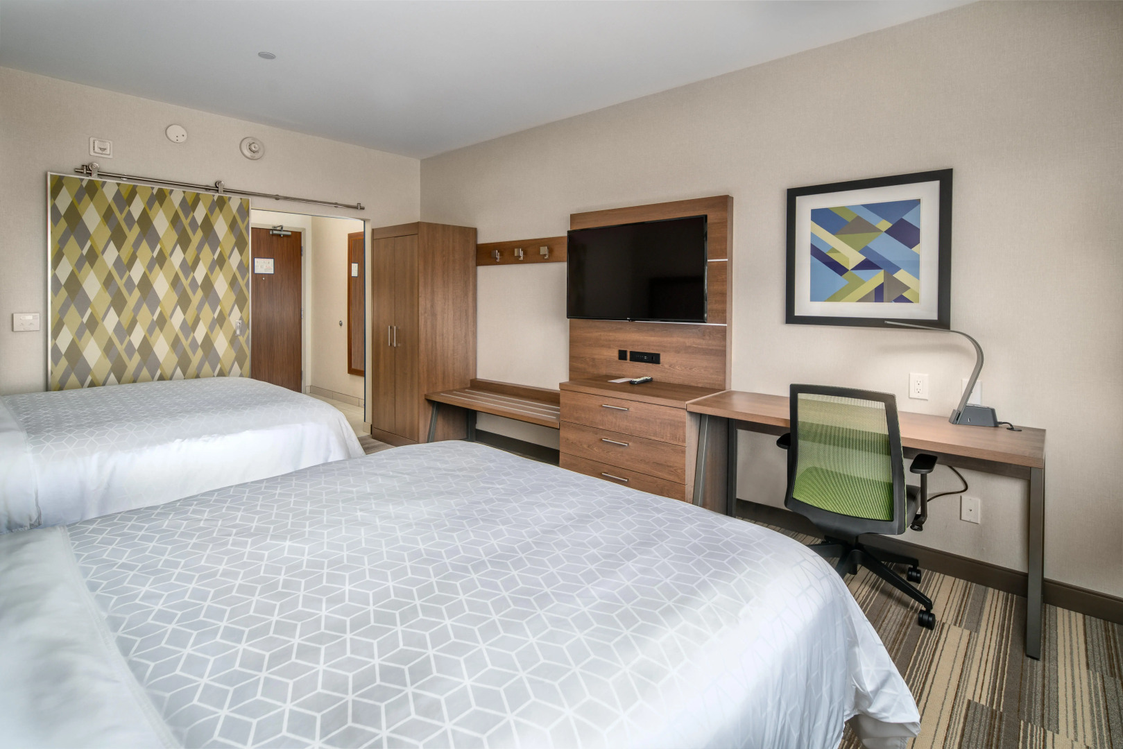 Holiday Inn Express & Suites Brandon by IHG