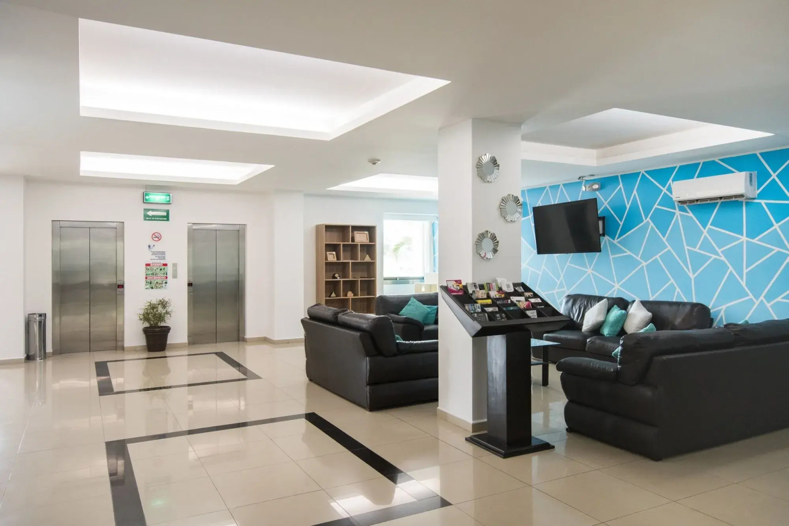 Holiday Inn Express Paraiso Dos Bocas by IHG