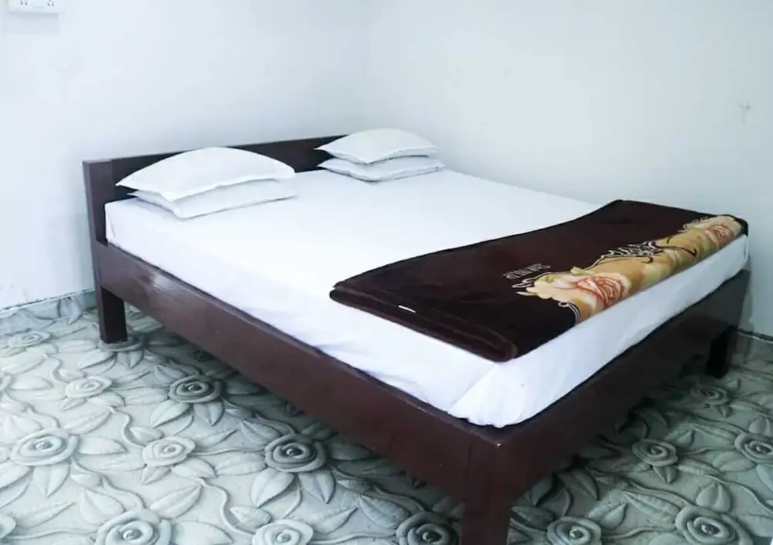 Homocation - Manorama Lodge