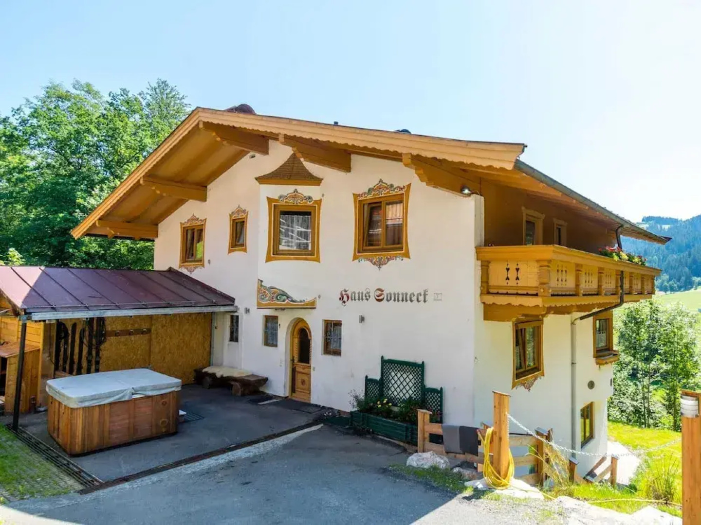 Boutique Holiday Home in Kirchberg with Hot Tub