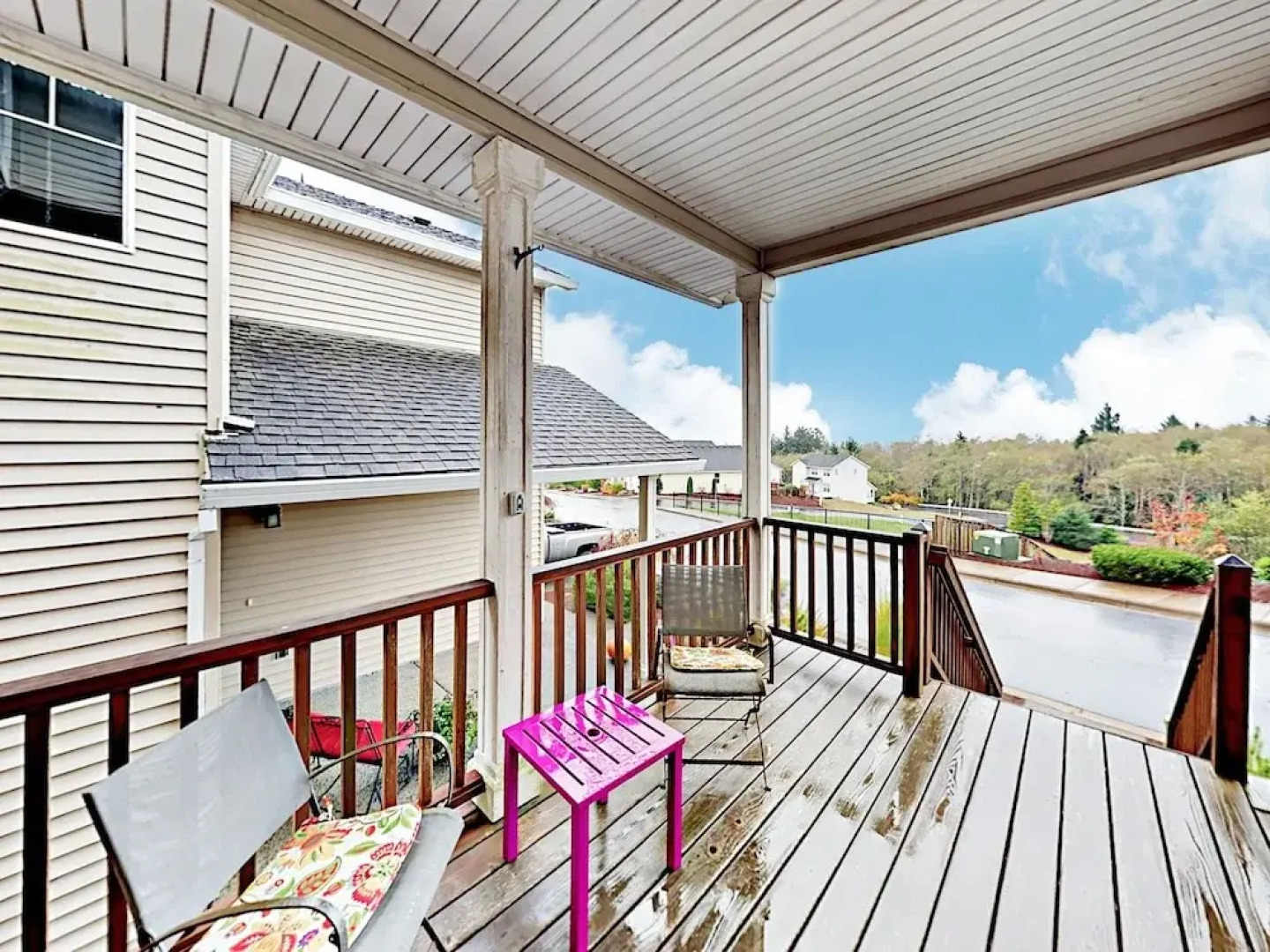 1595 Sundown Home 2 Bedrooms 2.5 Bathrooms Home