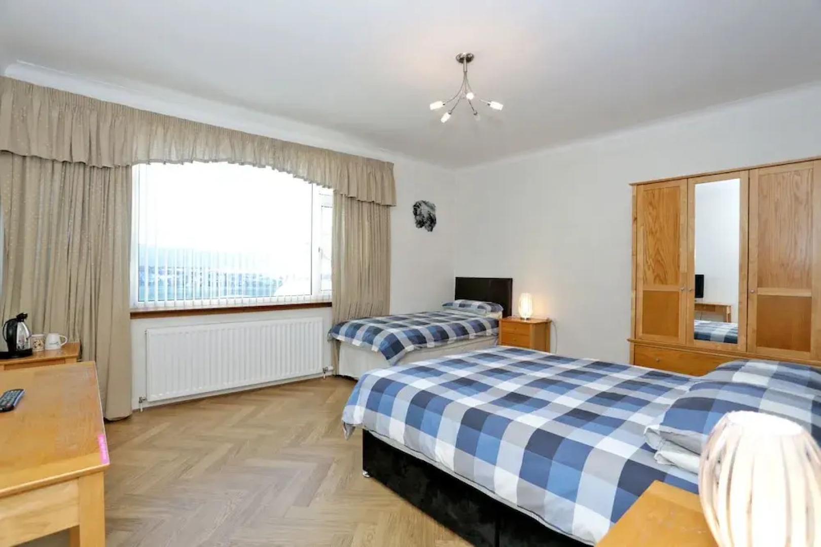 Lindhome Guest House Bed  Breakfast