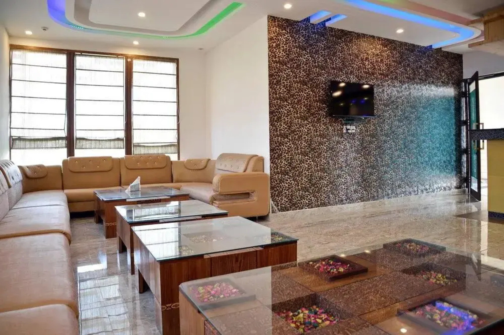 Hotel Kangra Rodeway Inn