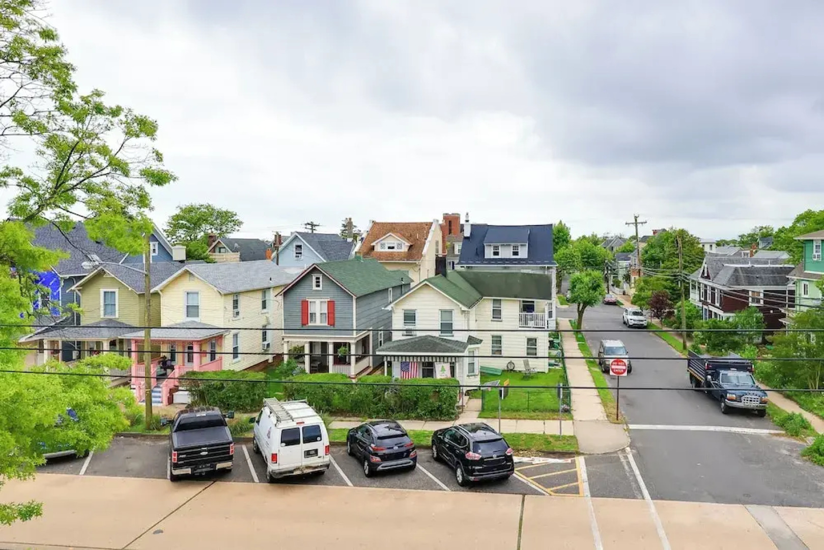 Walk to Downtown & Beach: Ocean Grove Apartment!