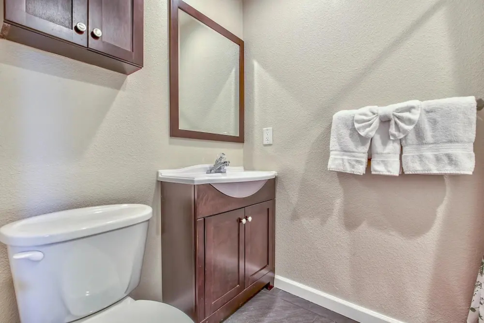 MV3: Lake View Ski Bear Lodge