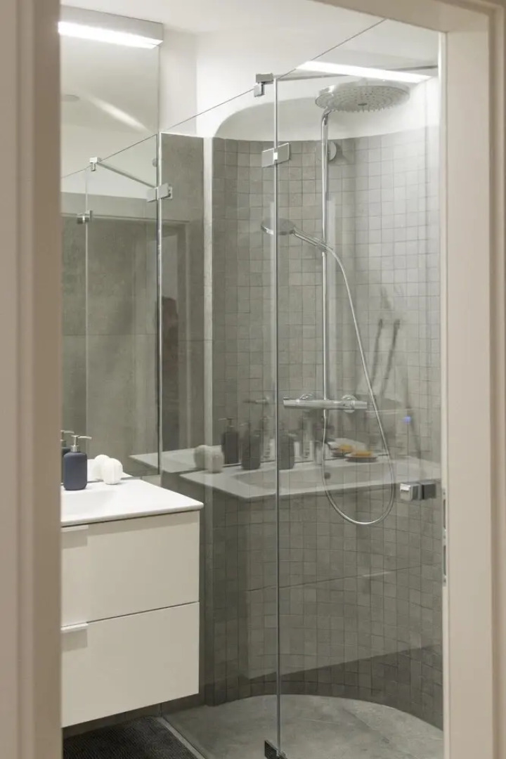 Deluxe Studio With Private Parking and air Conditioning in the Historic City of Krems