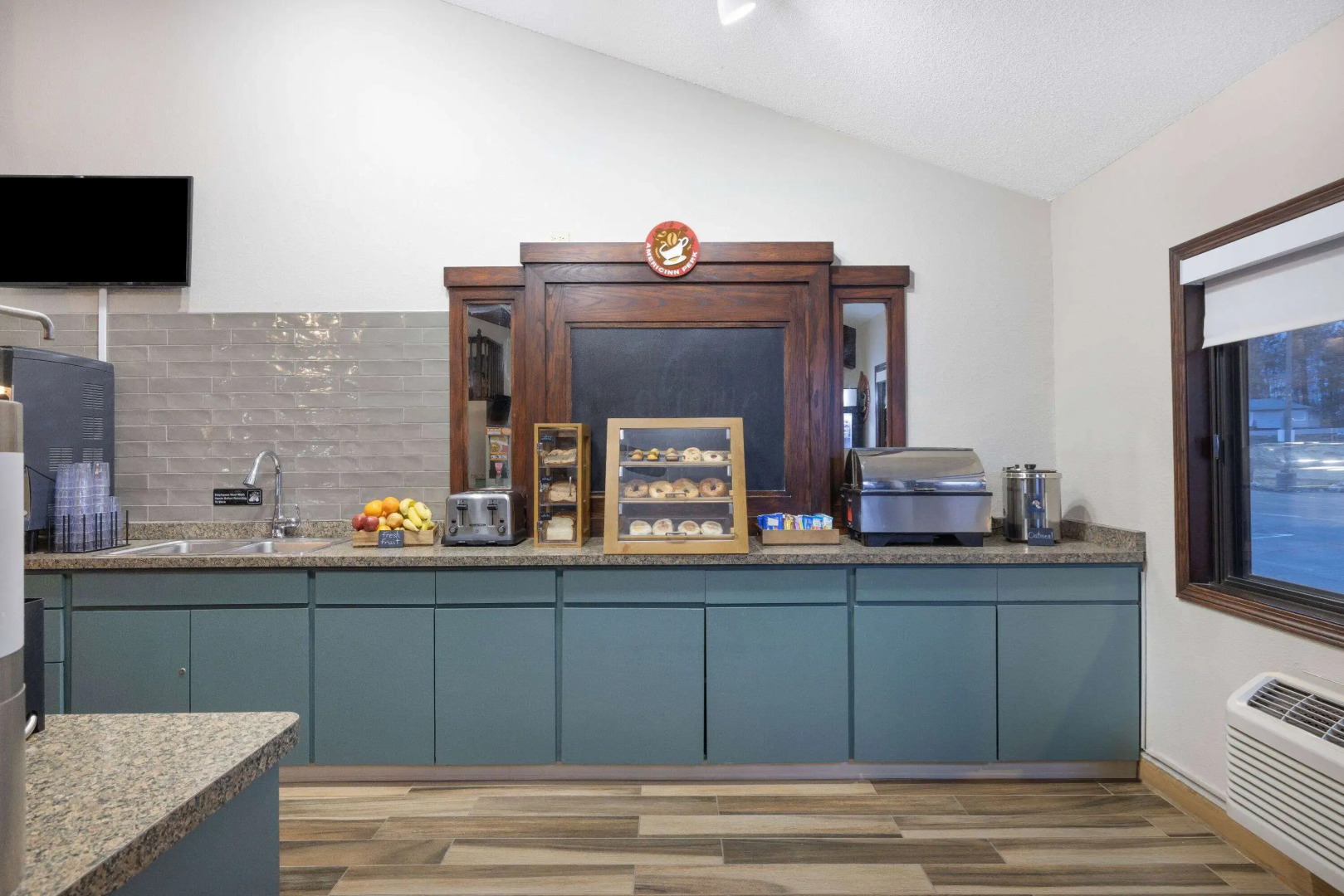 AmericInn by Wyndham Duluth South Black Woods Event Center