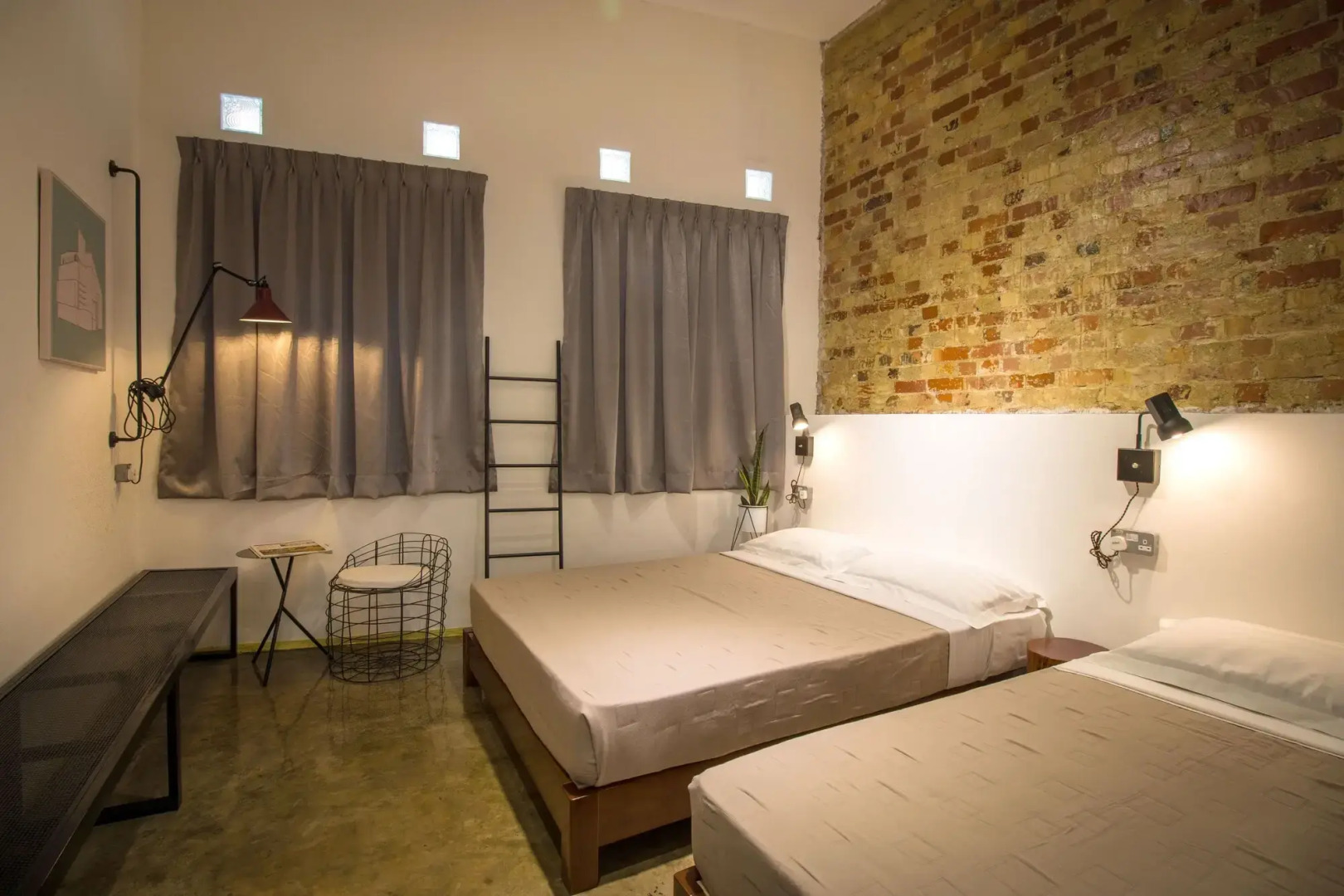 The Brownstone Hostel & Space