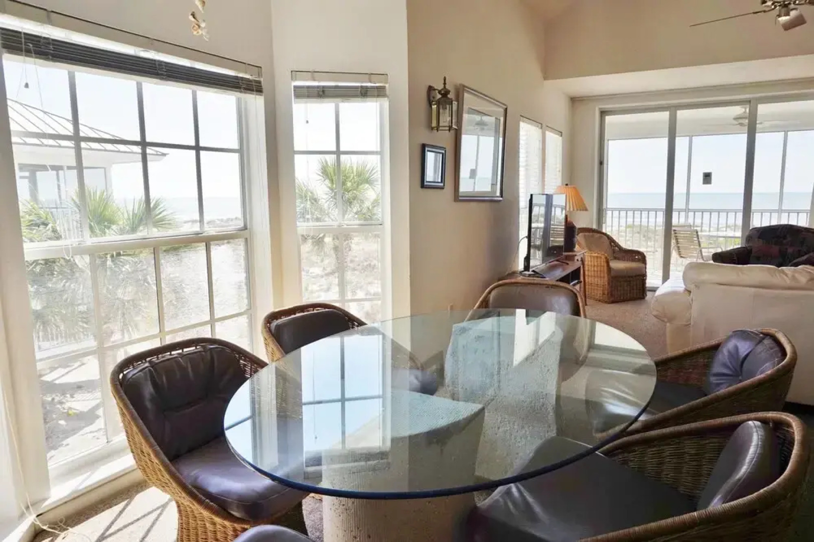 Palm Island 3 Bedroom Deluxe Villa by RedAwning