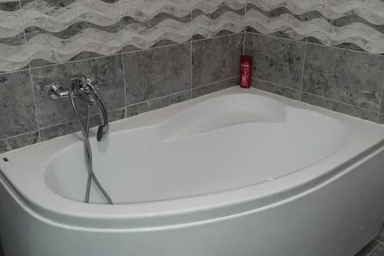 2 Bed-aircon-free Parking-city Centre