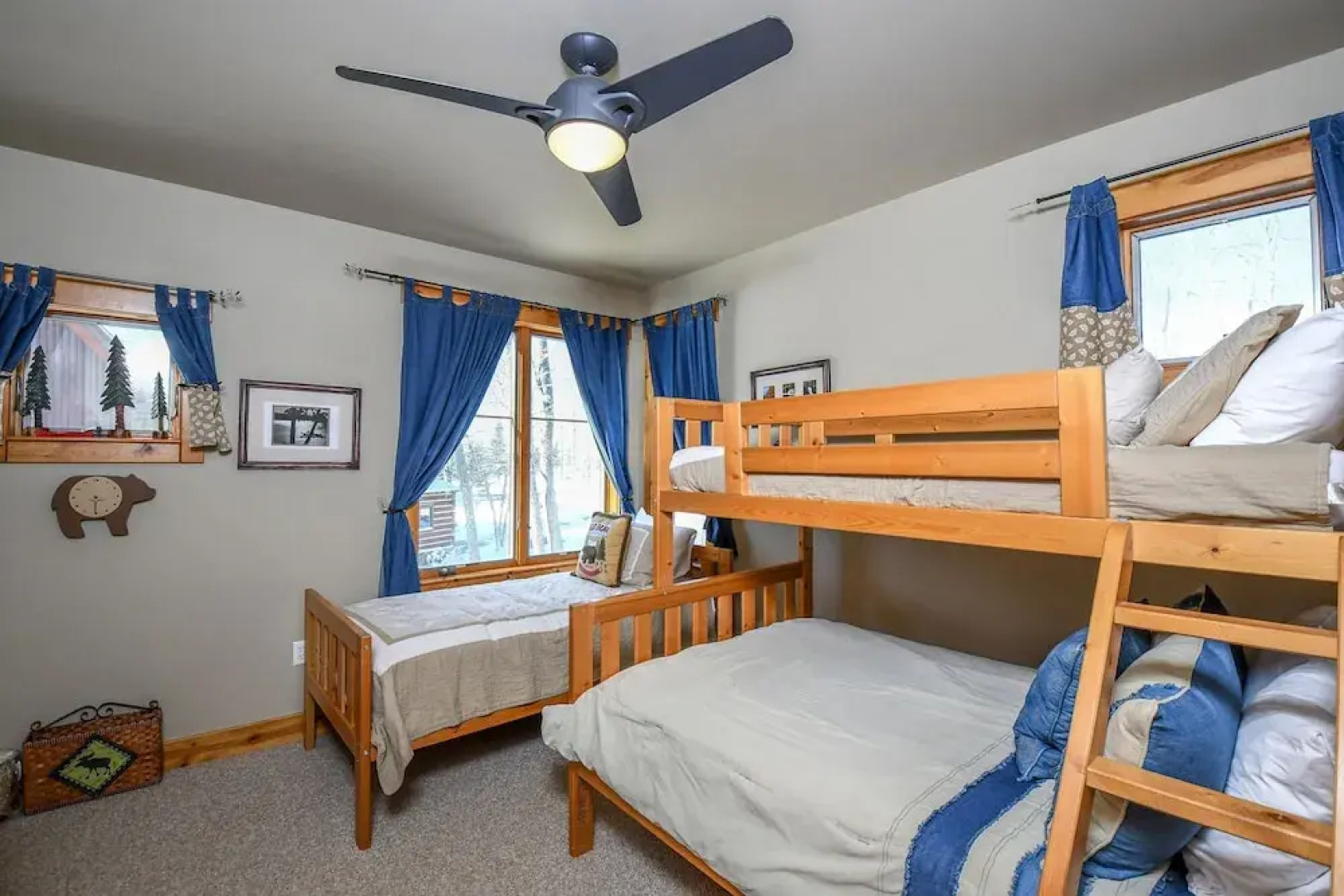 Baraboo Lodge 4 Bedroom Townhome