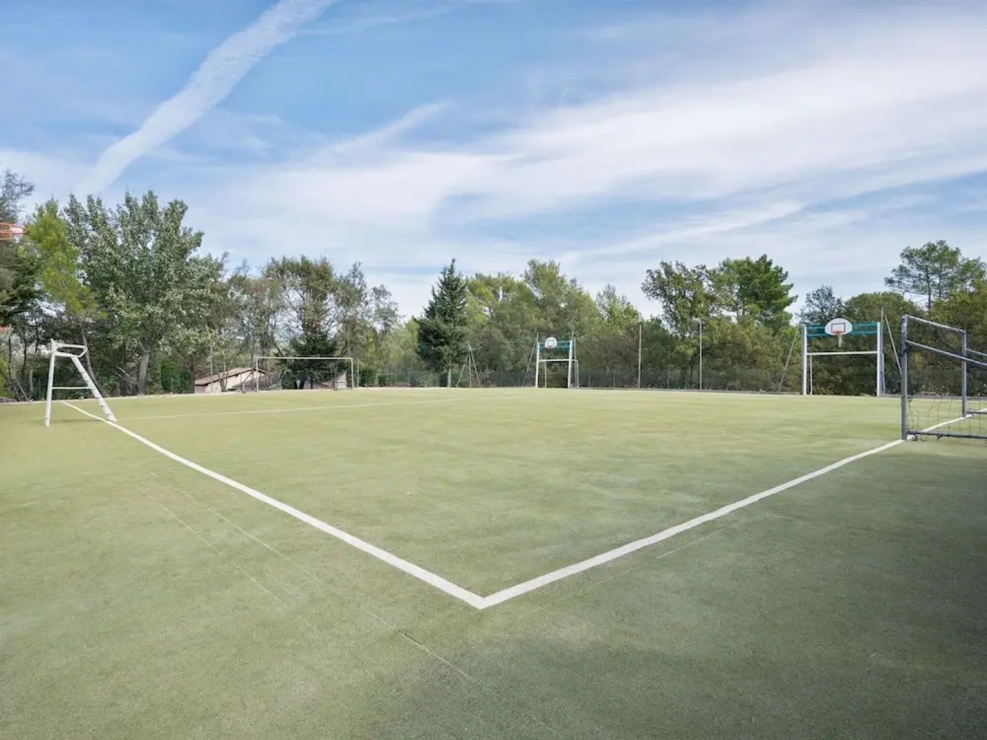 Stylish Villa With Private Pool, Charging Station and air Conditioning in Holiday Park Near Fayence