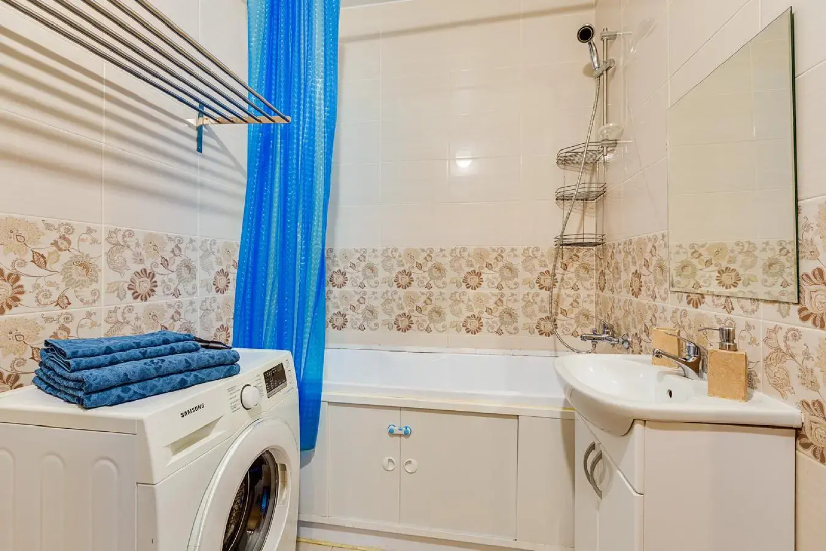 LikeHomeAparts (ЛайкХоумАпартс) на проспекте Европейский 8