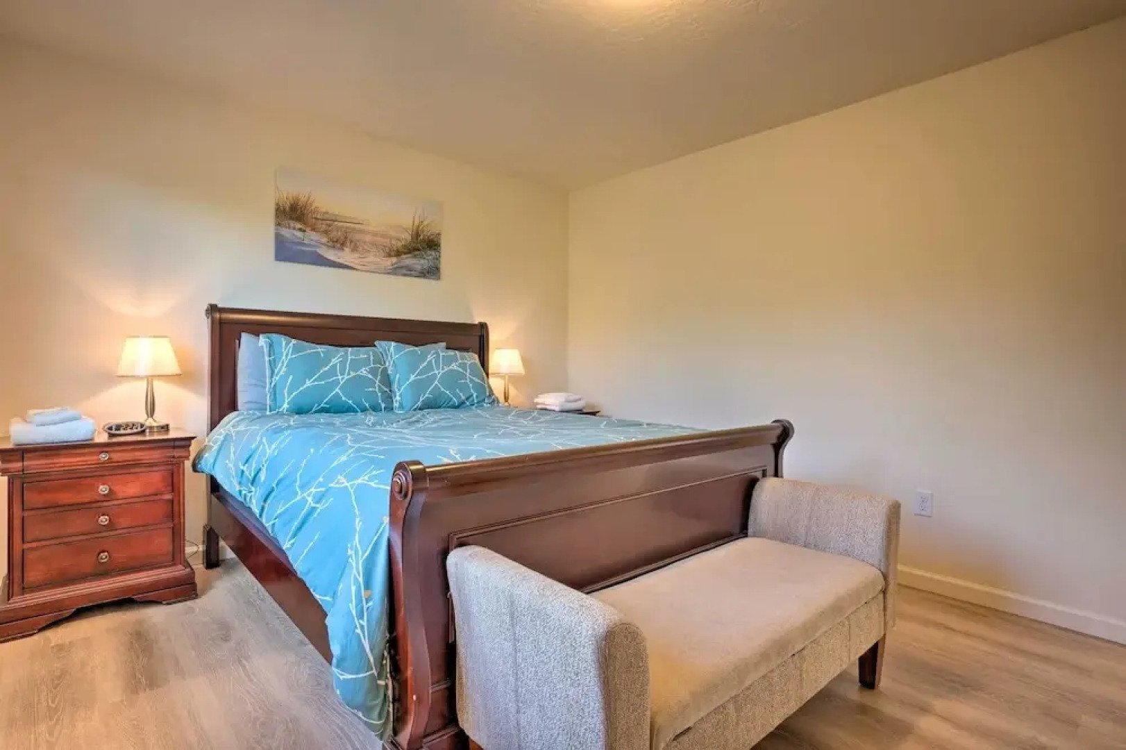 Spacious Bandon Getaway - 2 Blocks to Ocean!