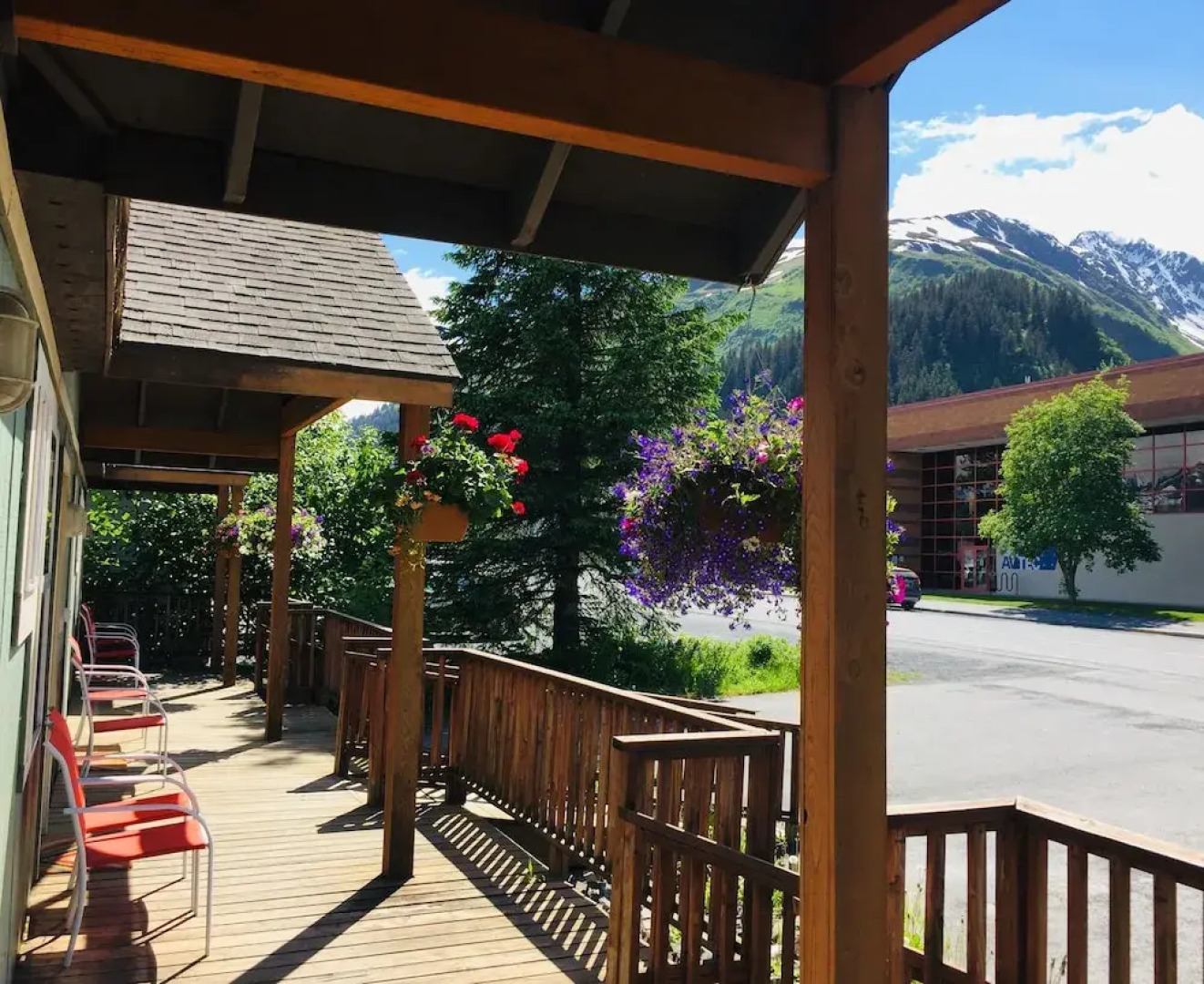 Alaska Coastal Lodging